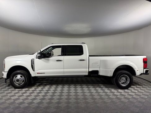 Used 2024 Ford F350 Limited w/ FX4 Off-Road Package image 9