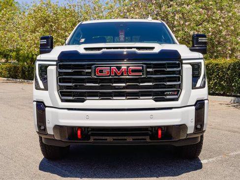 New 2026 GMC Sierra 3500 AT4 w/ AT4 Premium Plus Package AWD/4WD image 4