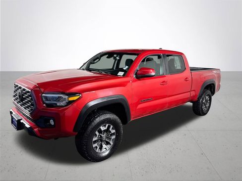 Used 2023 Toyota Tacoma TRD Off-Road w/ Black Out Package (TMS) image 2