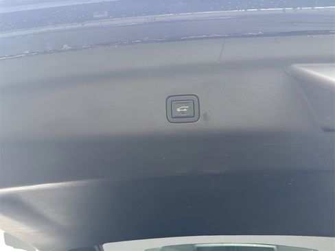 Used 2022 Chevrolet Tahoe RST image 19