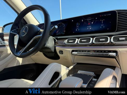 Certified 2024 Mercedes-Benz GLE 350 4MATIC image 32