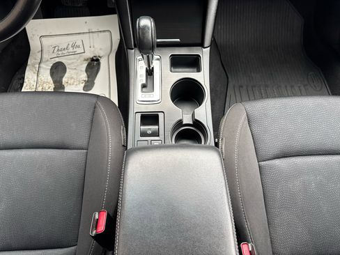 Used 2016 Subaru Legacy 2.5i Premium image 13