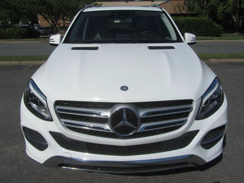 Used 2016 Mercedes-Benz GLE 350 w/ Premium Package image 5