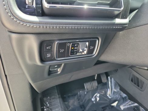 Certified 2023 Lincoln Nautilus FWD image 19