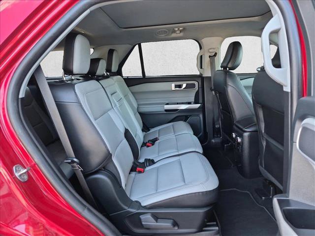 Used 2021 Ford Explorer XLT w/ Equipment Group 202A RWD image 22