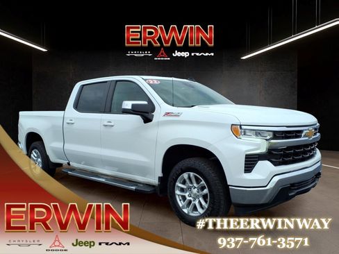 Used 2022 Chevrolet Silverado 1500 LT AWD/4WD image 1