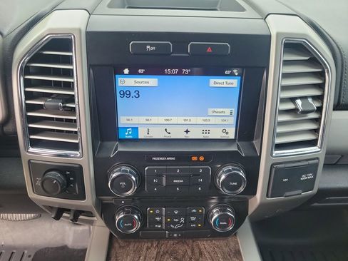 Used 2017 Ford F250 Lariat w/ Chrome Package image 22
