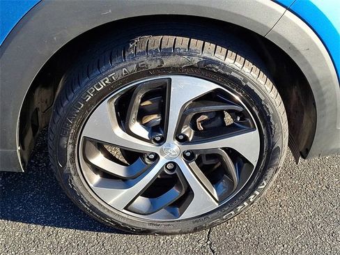 Used 2017 Hyundai Tucson Sport image 8