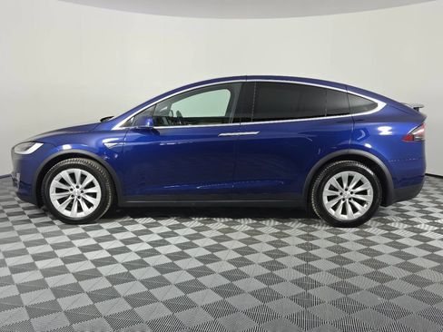 Used 2016 Tesla Model X 75D AWD/4WD image 4