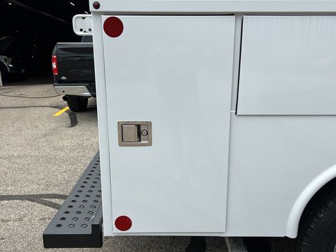 New 2025 Ford E-350 and Econoline 350 Super Duty w/ Power Equipment Group image 43