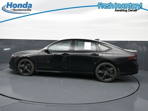 Used 2023 Honda Accord Sport image 6