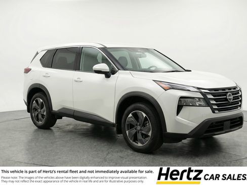 Used 2025 Nissan Rogue SV image 1