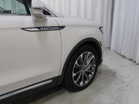 Used 2023 Lincoln Nautilus Reserve w/ Equipment Group 201A AWD/4WD image 29
