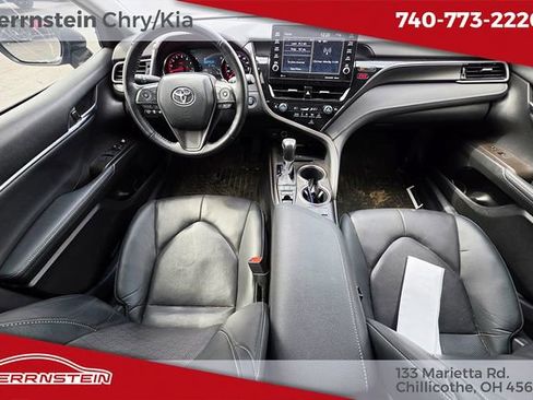 Used 2022 Toyota Camry XSE image 12