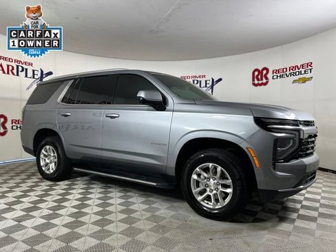 Used 2025 Chevrolet Tahoe LS RWD image 1