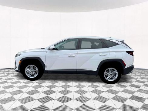 New 2026 Hyundai Tucson SE image 4