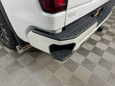 Certified 2022 GMC Sierra 1500 Denali Ultimate AWD/4WD image 16