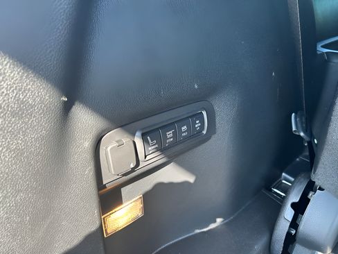 Used 2017 Ford Explorer Limited AWD/4WD image 27