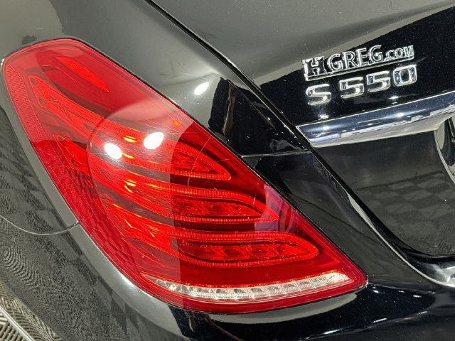 Used 2016 Mercedes-Benz S 550 Sedan image 32