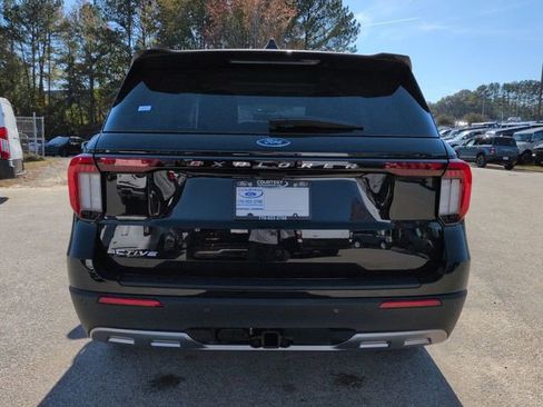 New 2026 Ford Explorer Active w/ Active Comfort Package image 6