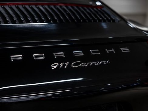 Used 2018 Porsche 911 Carrera image 20