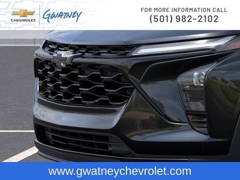 New 2026 Chevrolet Trax LT w/ Midnight Edition FWD image 13