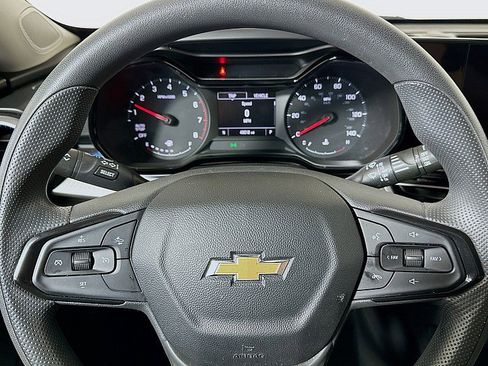 Used 2024 Chevrolet Trax LS FWD image 12
