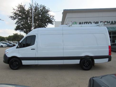 Used 2024 Mercedes-Benz Sprinter 3500 w/ Parking Package image 18