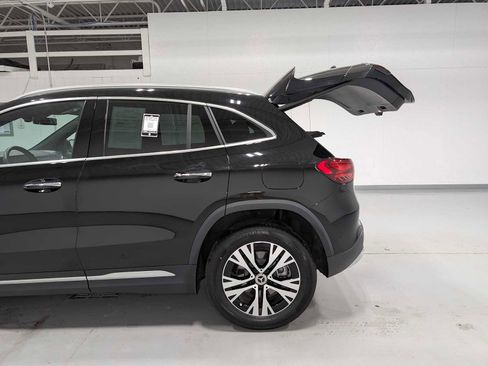 Certified 2025 Mercedes-Benz GLA 250 4MATIC image 11