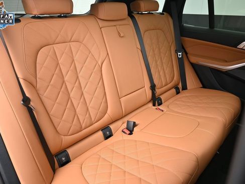 Used 2026 BMW X5 xDrive40i w/ Climate Comfort Package AWD/4WD image 29