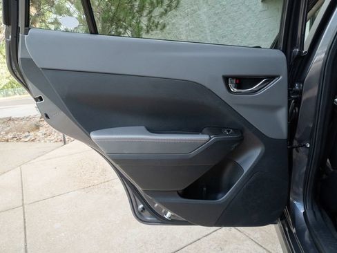 Certified 2025 Subaru Crosstrek 2.5i Limited AWD/4WD image 14