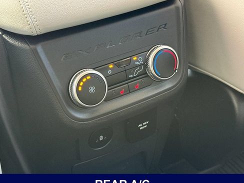 Used 2025 Ford Explorer Platinum w/ Ultimate Package RWD image 16