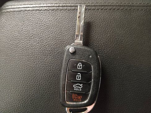 Used 2018 Hyundai Sonata SE FWD image 32