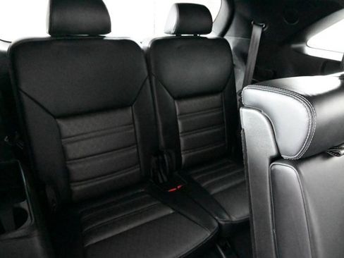 Used 2019 Kia Sorento SX image 15