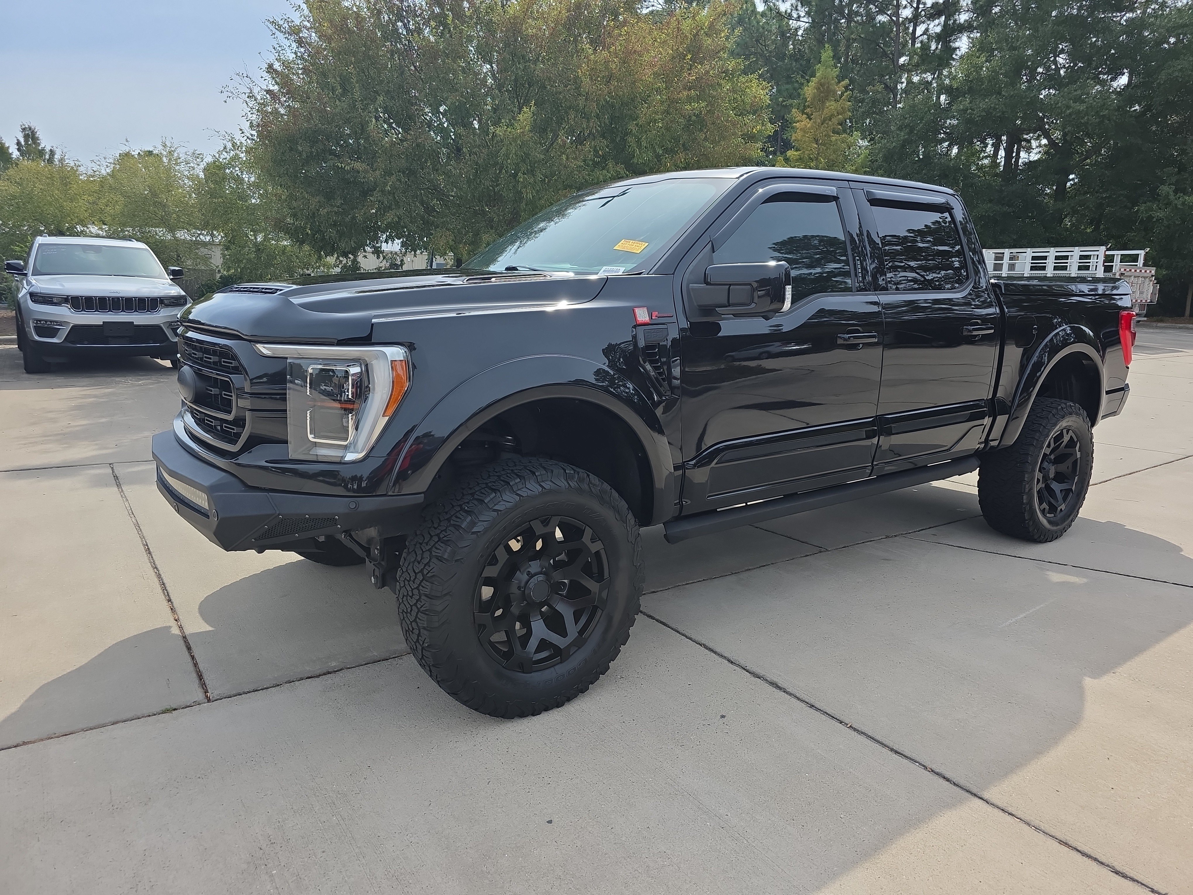 Used 2022 Ford F150 Lariat w/ Equipment Group 502A High AWD/4WD image 4