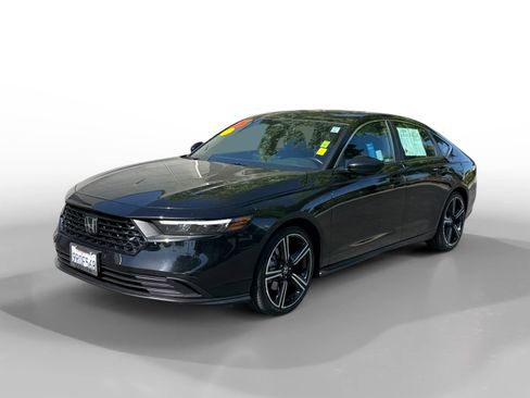 Used 2025 Honda Accord Sport image 1