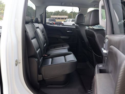 Used 2018 GMC Sierra 2500 SLT w/ Duramax Plus Package AWD/4WD image 11