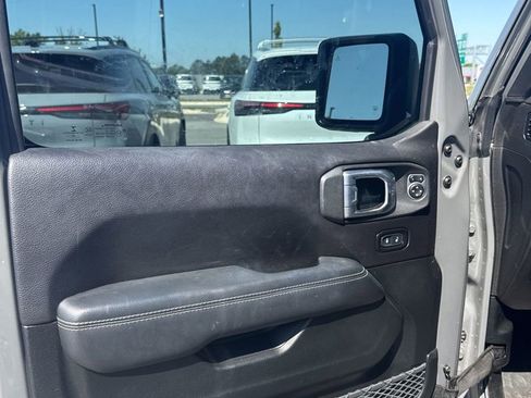 Used 2020 Jeep Wrangler Unlimited Rubicon w/ Dual Top Group AWD/4WD image 5