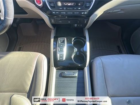 Used 2016 Honda Pilot Touring image 9