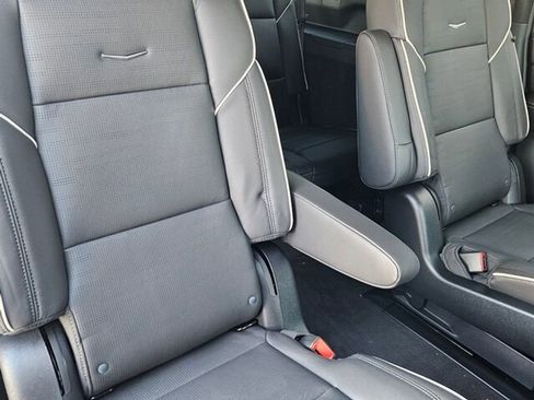 New 2026 Cadillac Escalade ESV Luxury image 19