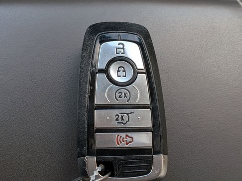 Certified 2023 Ford Explorer Platinum w/ Technology Package image 34