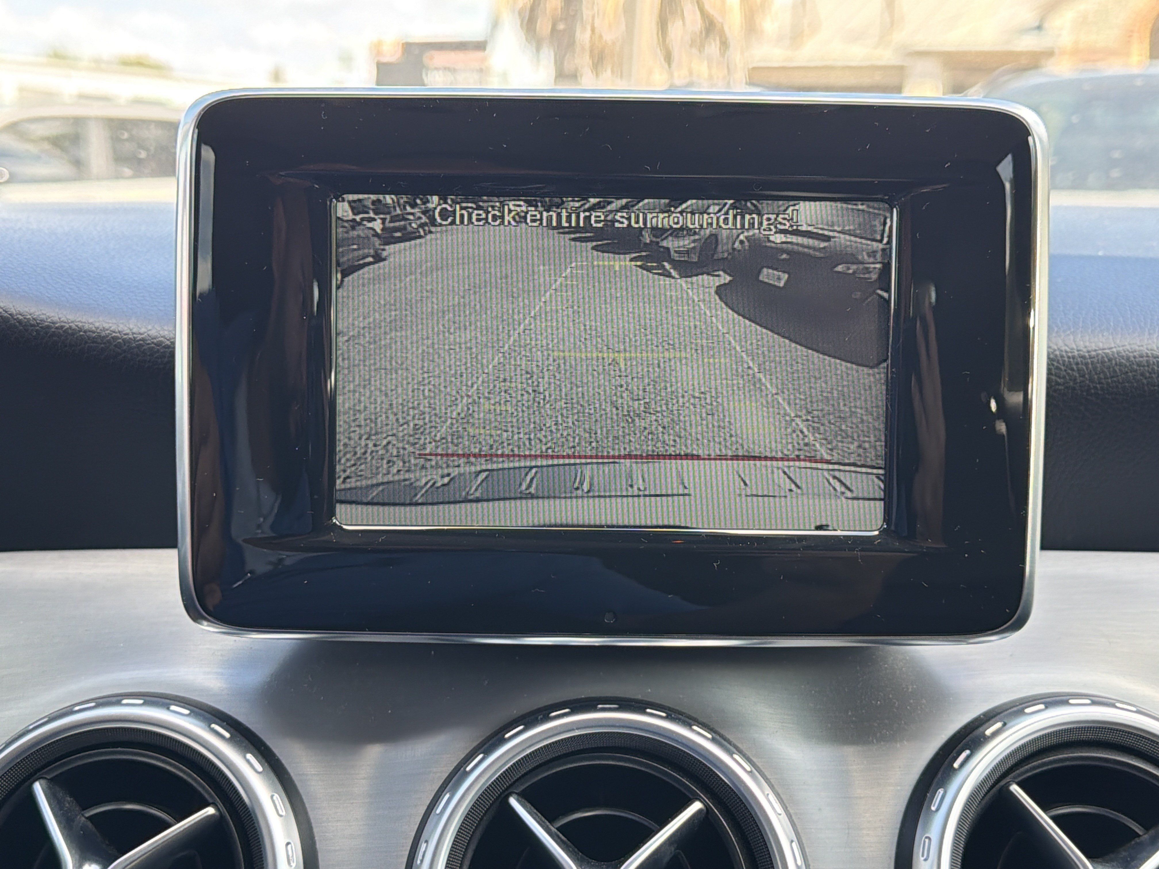 Used 2015 Mercedes-Benz GLA 250 4MATIC image 7
