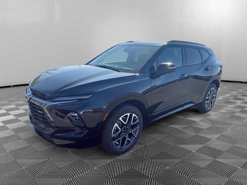 New 2025 Chevrolet Blazer RS w/ Enhanced Convenience Package image 3