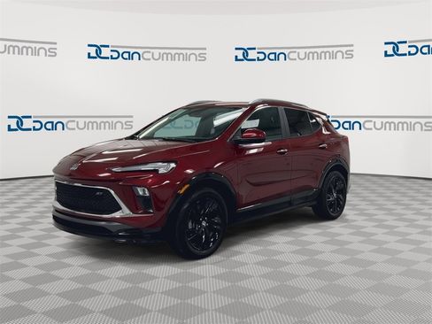 Used 2024 Buick Encore GX Sport Touring w/ Comfort Package image 4