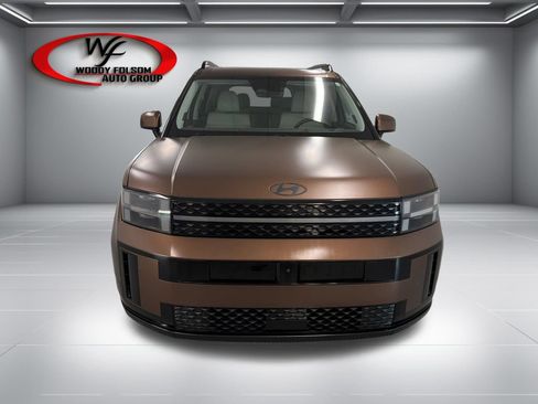 Used 2024 Hyundai Santa Fe Calligraphy FWD image 2