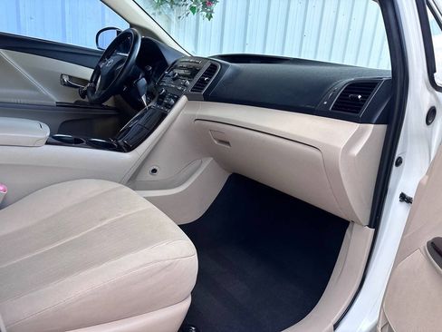 Used 2009 Toyota Venza FWD image 13