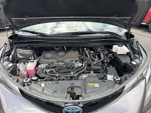 Used 2022 Toyota Sienna XSE FWD image 11