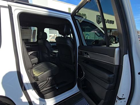 New 2026 Jeep Grand Wagoneer L Limited image 18