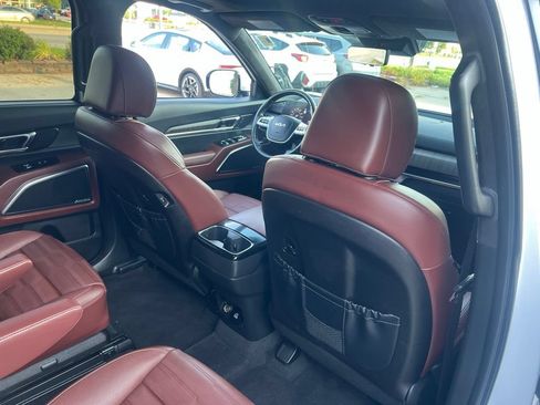 Certified 2024 Kia Telluride SX Prestige w/ Towing Package AWD/4WD image 17