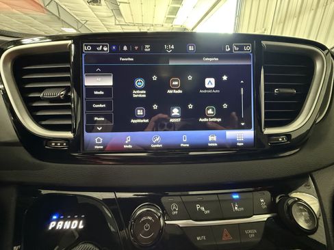 Used 2026 Chrysler Pacifica Select FWD image 30